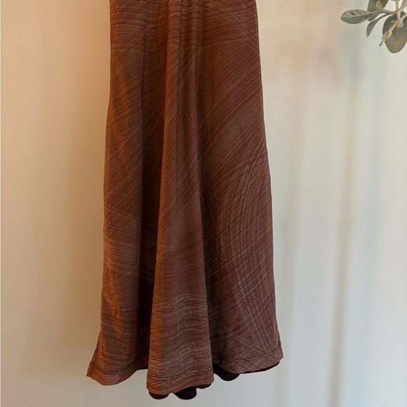 Express dress - Picture 2 of 7